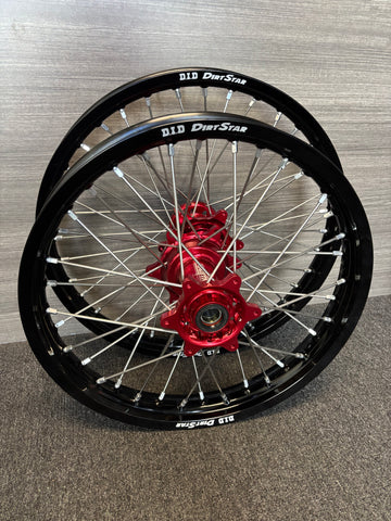 2014-2025 Honda CRF250 / CRF450 Custom Wheel Set - Red/Black - DID Dirt Star Rims